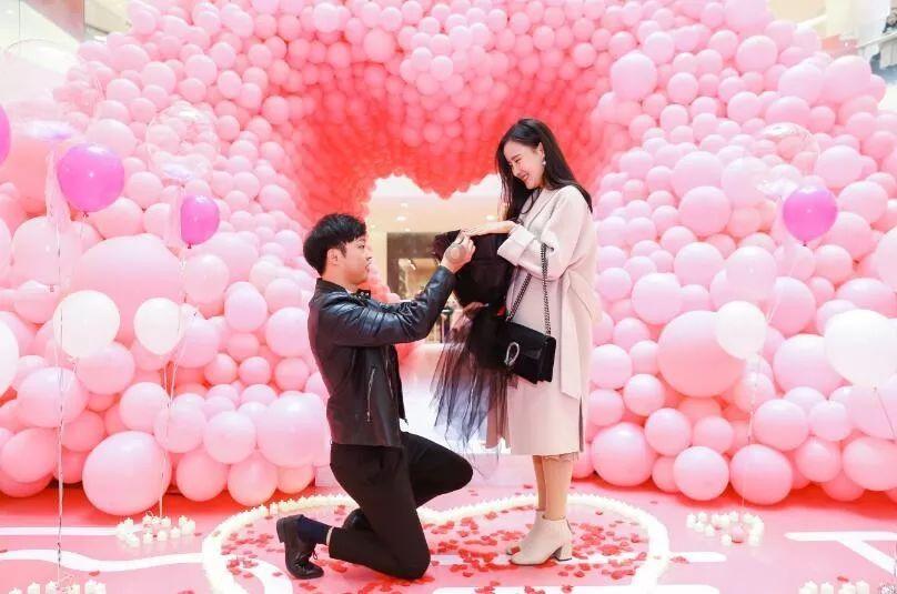 后续来了！施瓦辛格“走私”手表卖出近30万美元